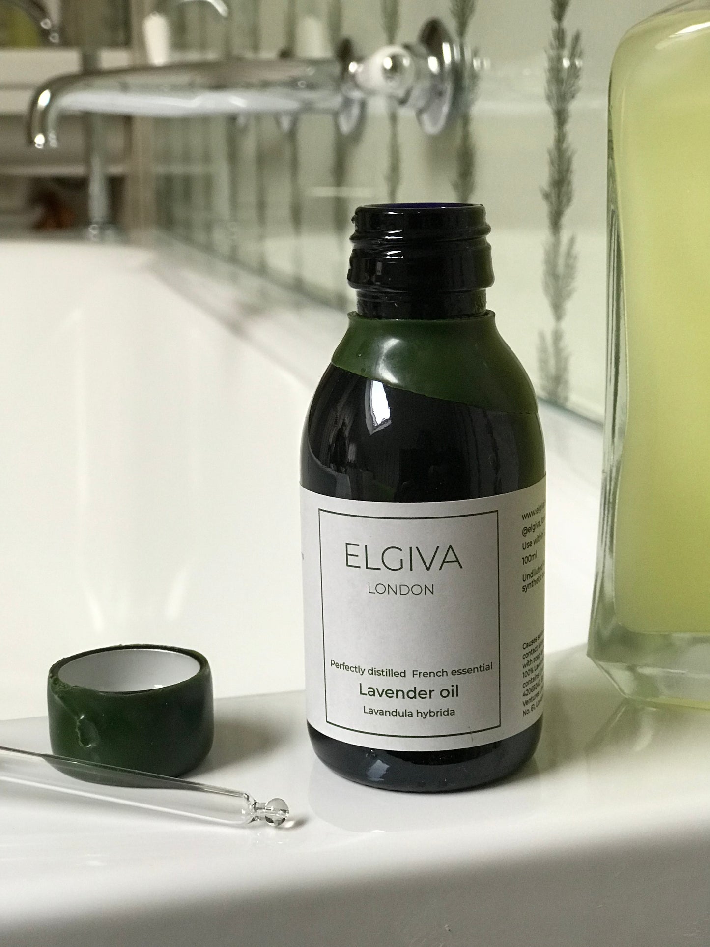 100ml Elgiva London signature wax topped bottle of lavender oil lavandula hybrida with a pipette dropper