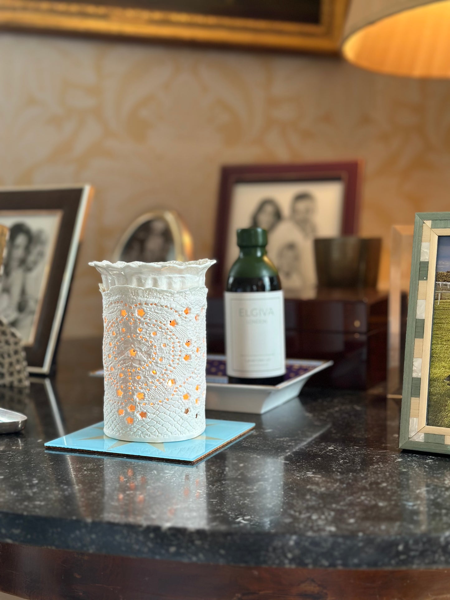 Handmade Porcelain Oil Burner/Decorative Candle Holder