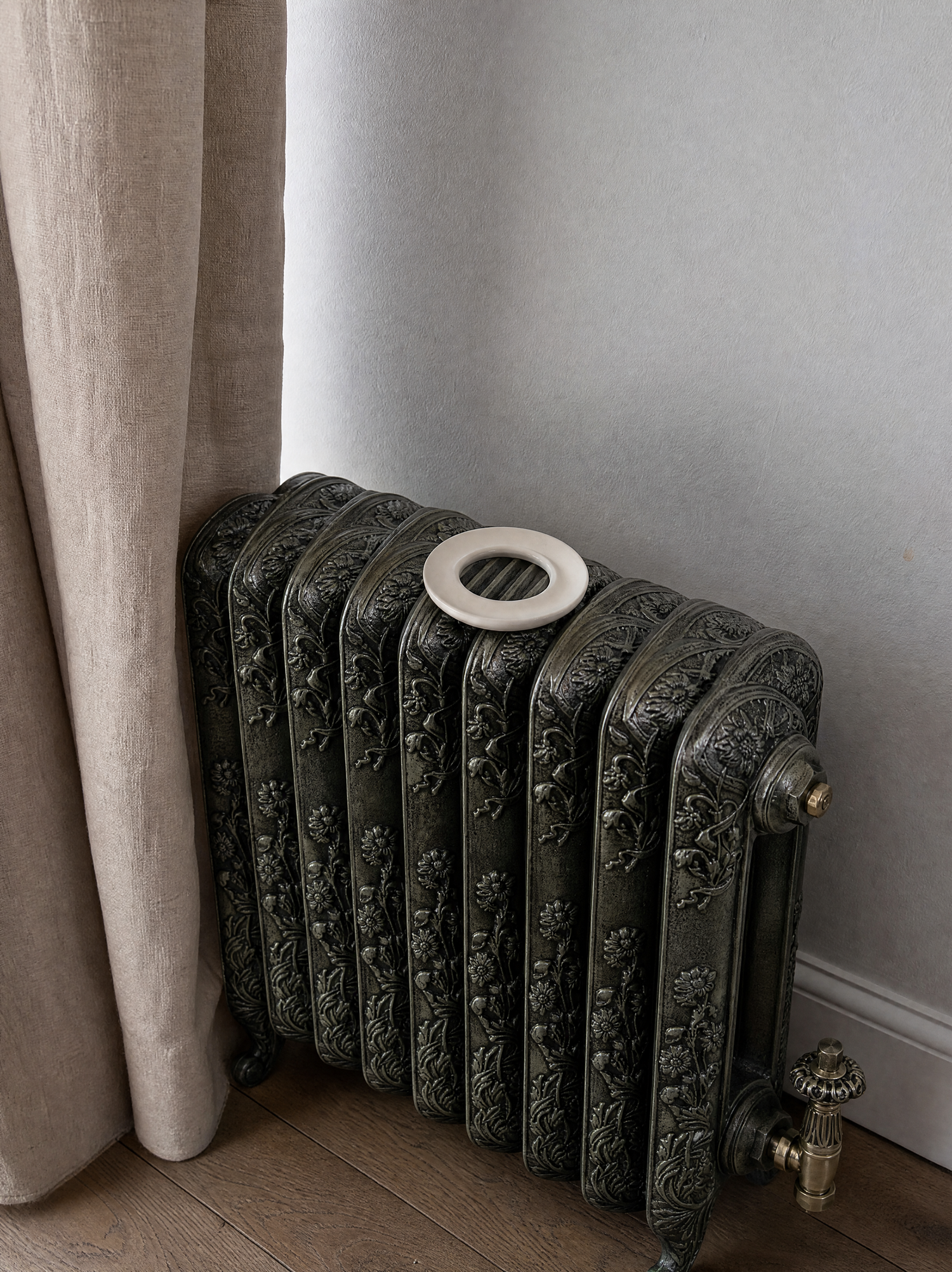 Ceramic vapour ring on radiator